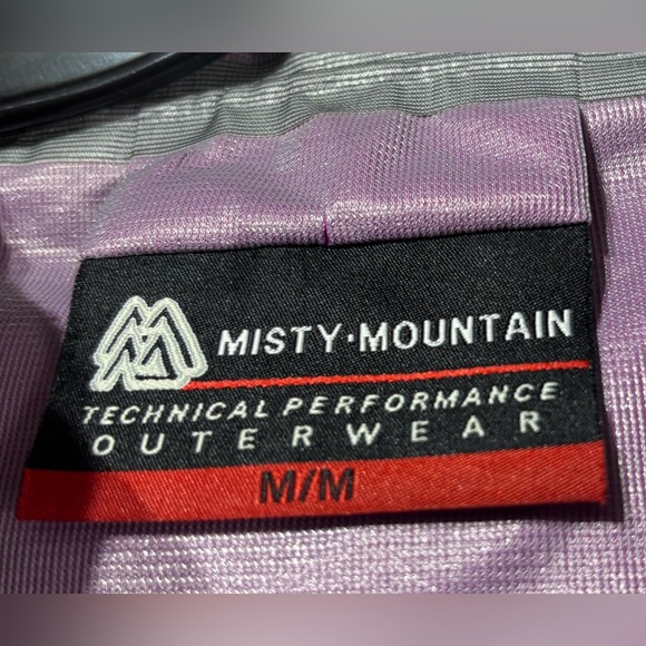 Misty Mountain Women's Waterproof Fuschia Rain Jacket Size Medium Like New - Picture 9 of 12